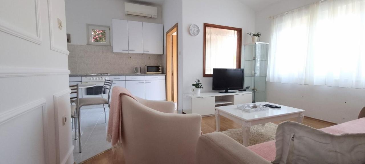 Apartment Kate-Few Minutes From Beach Макарска Экстерьер фото