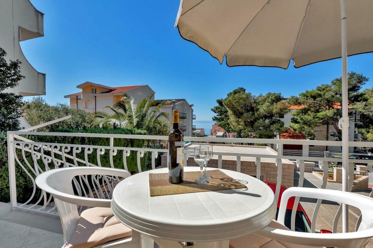 Apartment Kate-Few Minutes From Beach Макарска Экстерьер фото