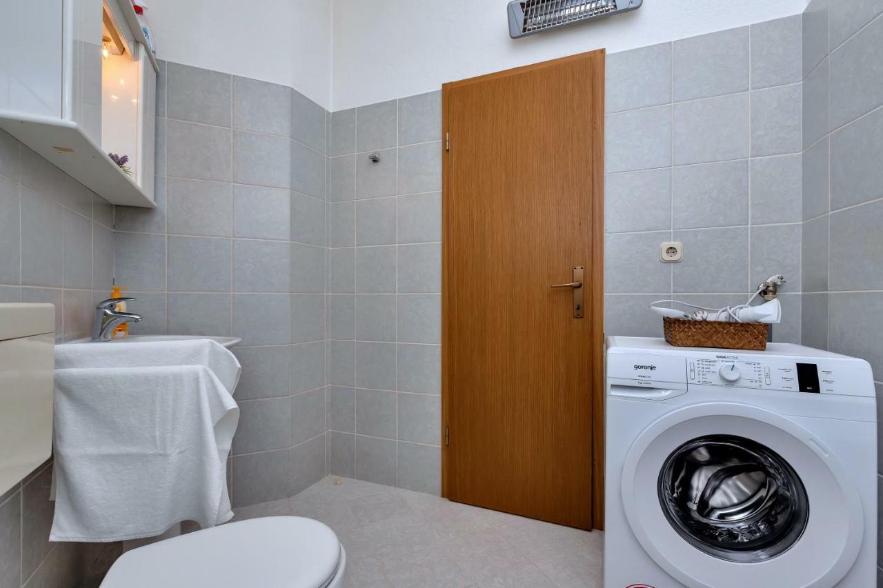 Apartment Kate-Few Minutes From Beach Макарска Экстерьер фото
